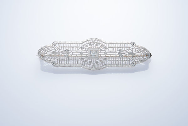 Victoria in 14k White Gold